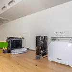 Happy Apartment