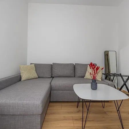 Happy * Dramalj